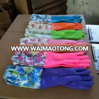 Custom-made opp bag packing 50g PVC glovelies waterproof latex rubber household gloves